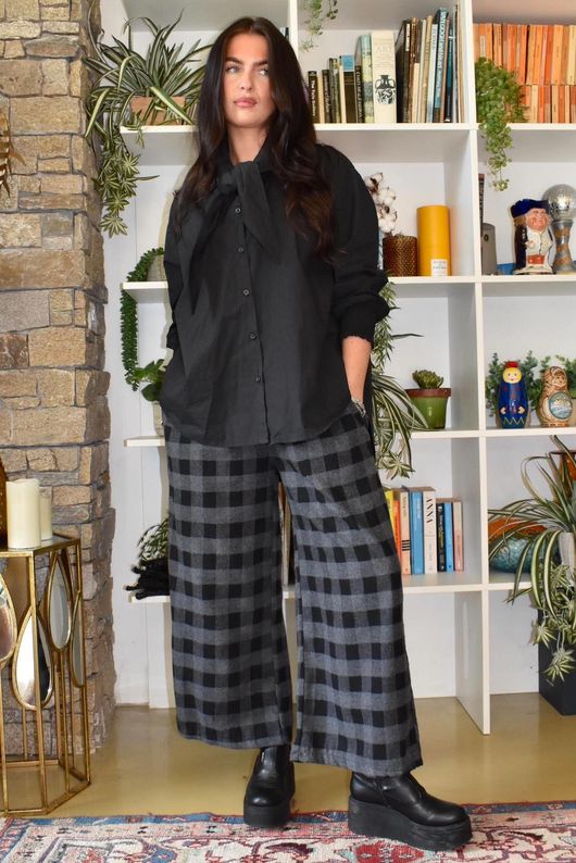 Nora Brushed Cotton Gingham Kick Pant Black